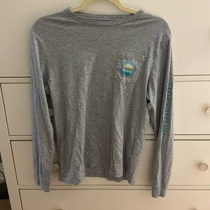 vineyard vines youth long sleeves size XL (woman’s xs or small)